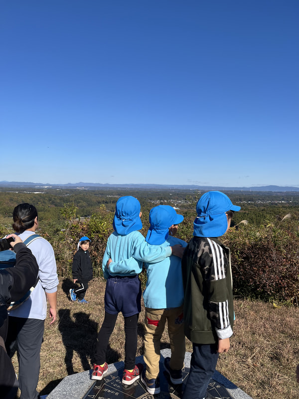 遠くの山が見える！あっちが日立だって。